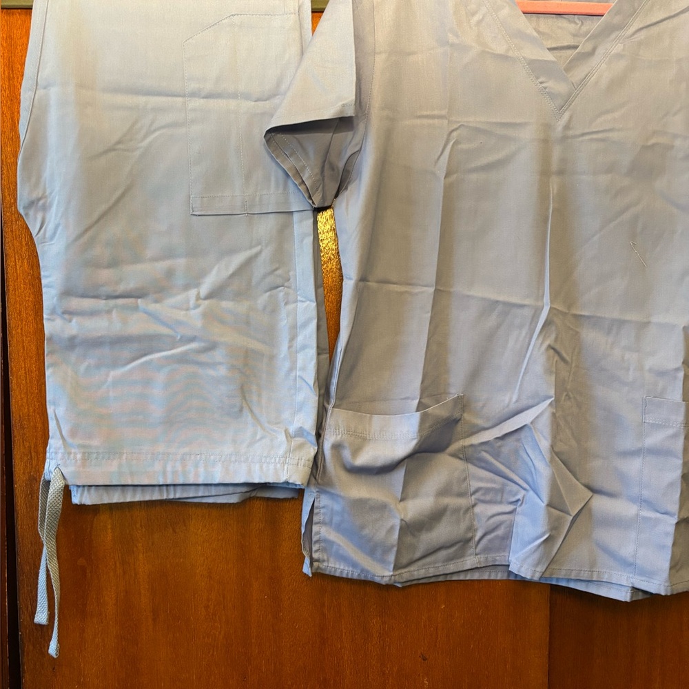 HUGE lot of unisex scrub sets size LARGE - EXCELLENT